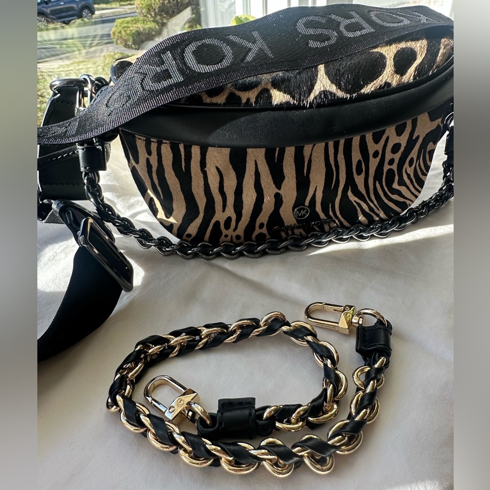 Michael Kors Zebra Print (slater sling)